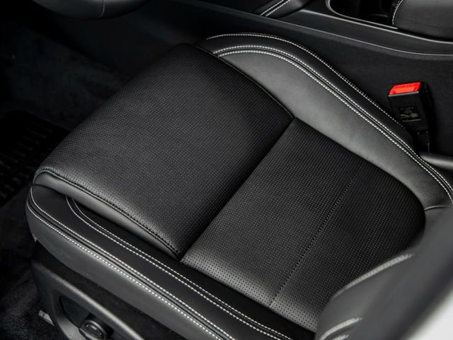 New 2024 Jaguar E-PACE R-Dynamic SE AWD/4WD image 15