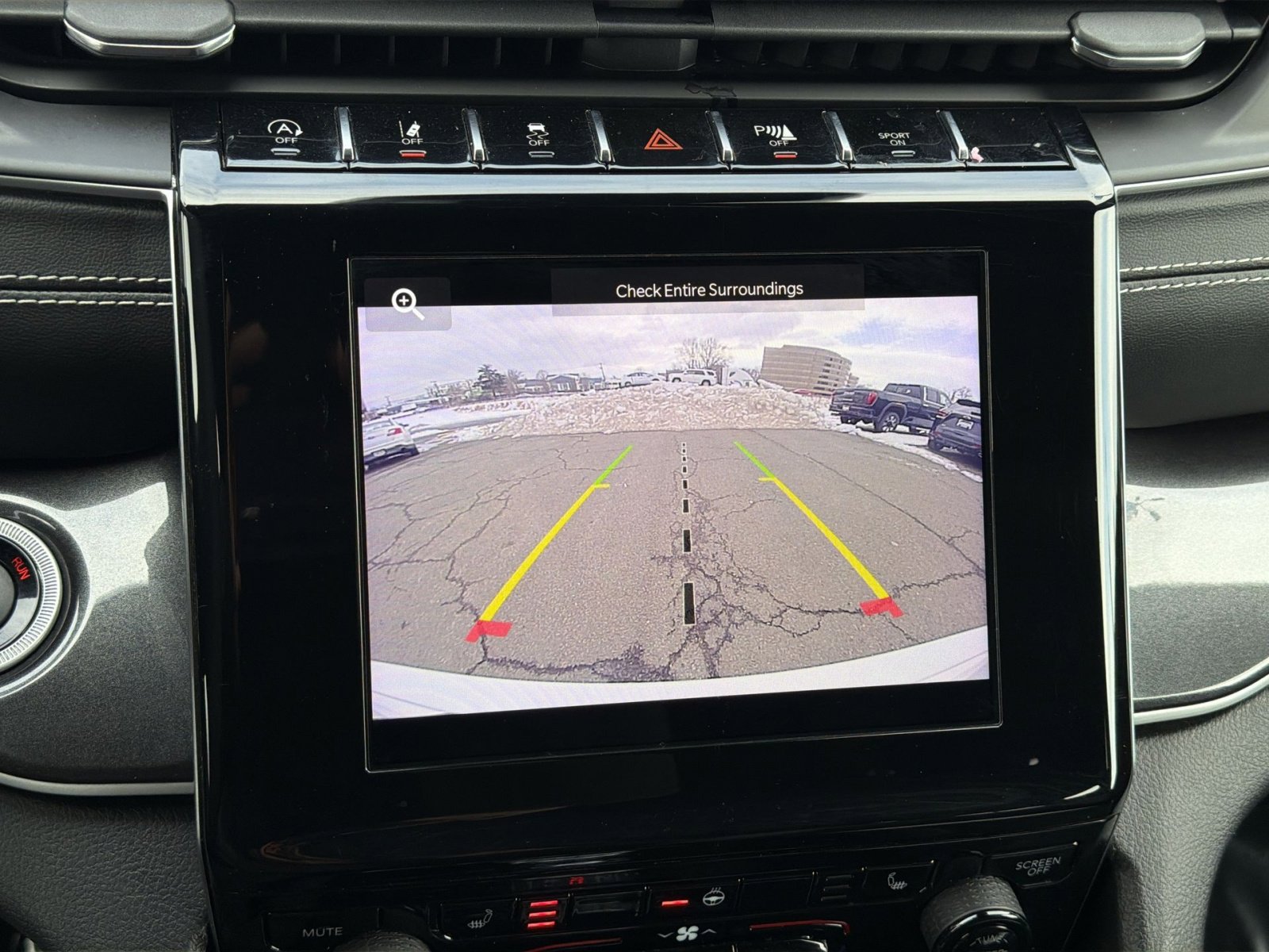 Used 2023 Jeep Grand Cherokee Altitude image 19