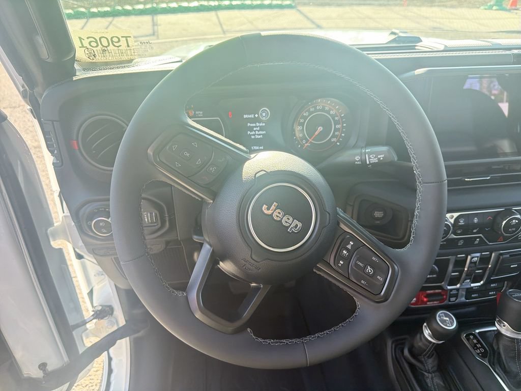 Used 2026 Jeep Gladiator Rubicon w/ Safety Group AWD/4WD image 11