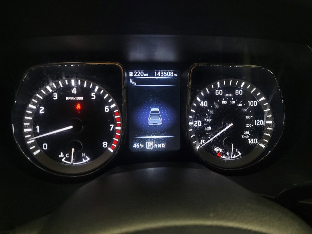 Used 2017 Nissan Titan SL image 23