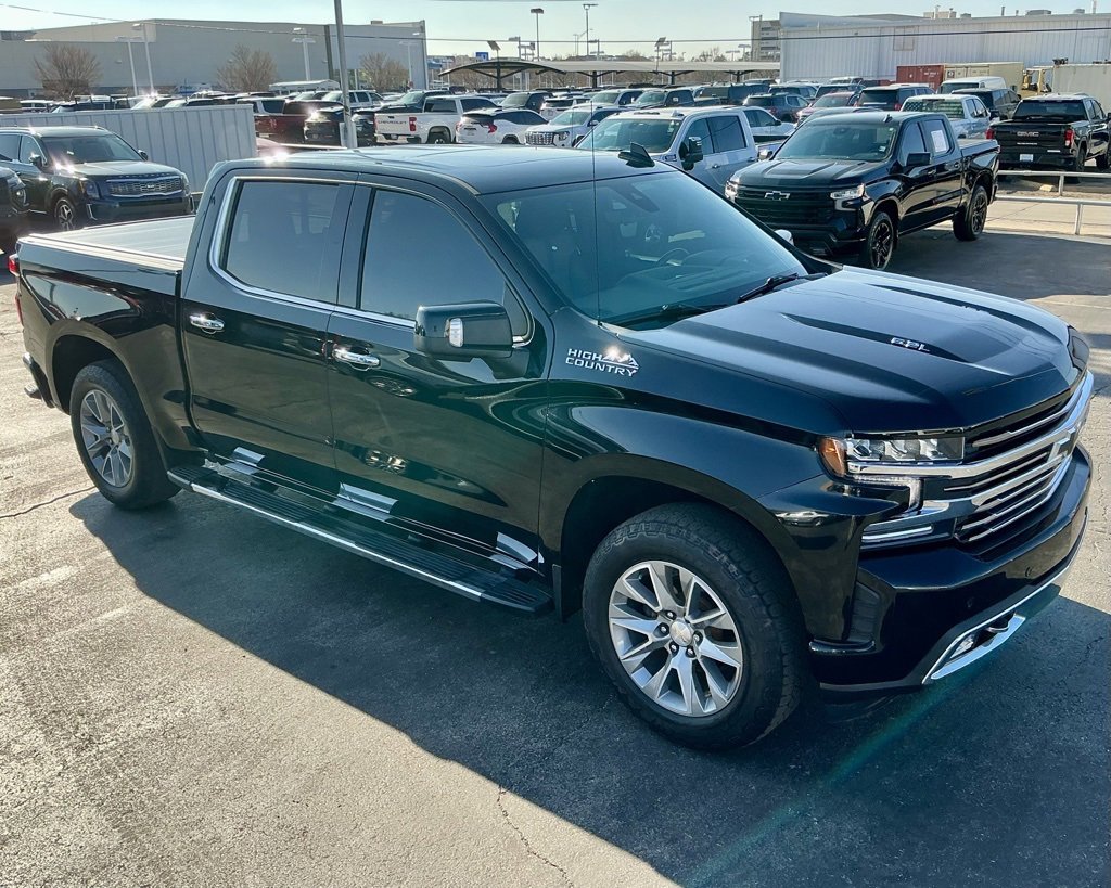 Used 2021 Chevrolet Silverado 1500 High Country w/ Technology Package image 4