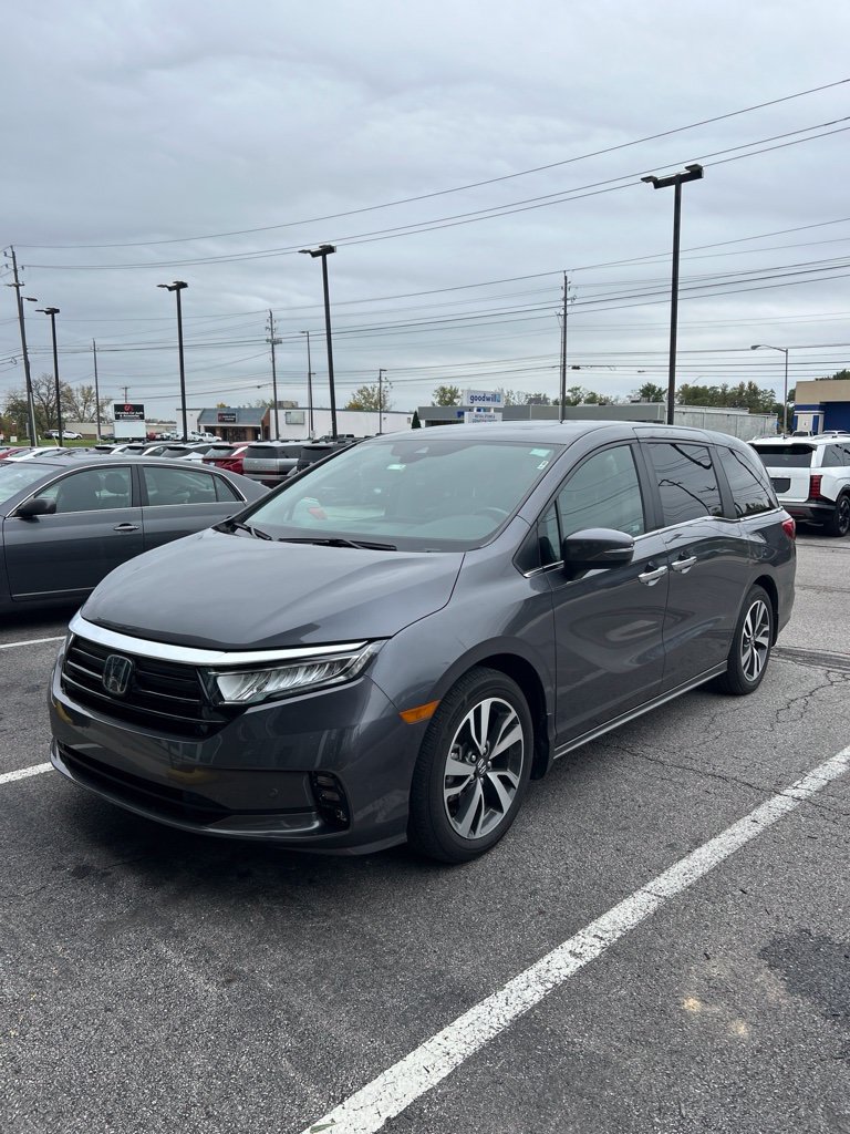 Used 2024 Honda Odyssey Touring image 1