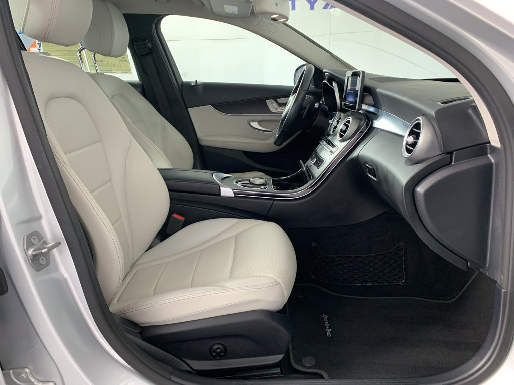Used 2017 Mercedes-Benz C 300 4MATIC Sedan image 41