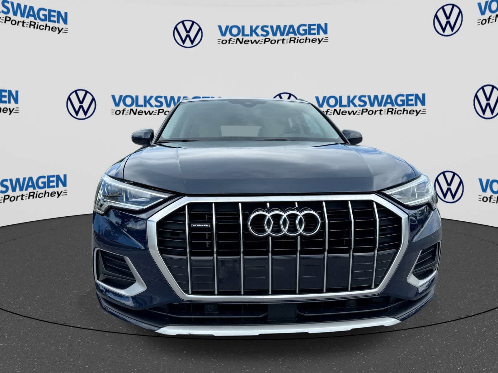 Used 2020 Audi Q3 2.0T Premium Plus w/ Premium Plus Package AWD/4WD image 9
