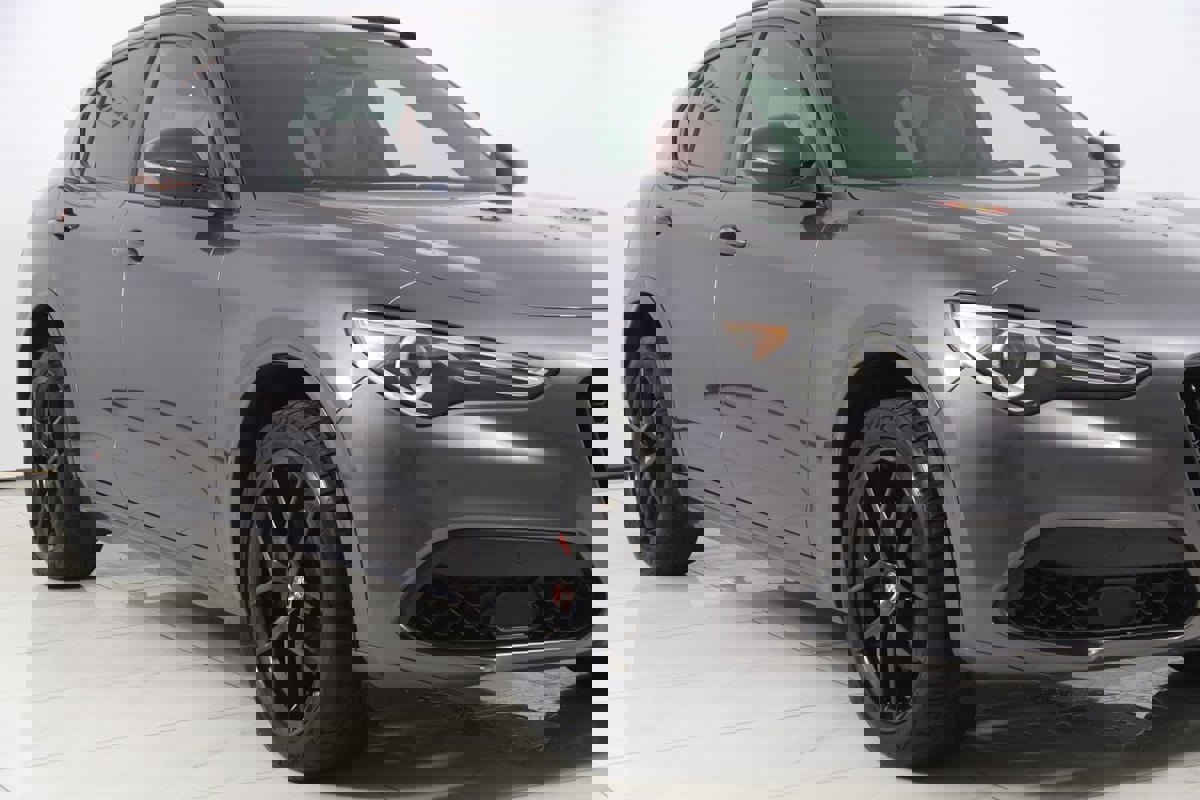 Used 2020 Alfa Romeo Stelvio Ti Sport w/ Quick Order Package 22S Sport image 46