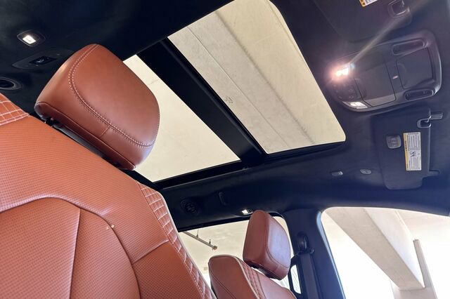 New 2026 Chrysler Pacifica Pinnacle image 16