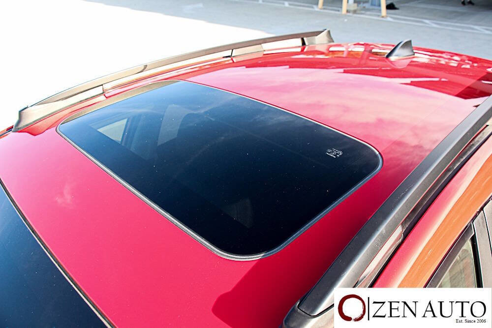 Used 2024 Subaru Crosstrek 2.0i Premium image 12