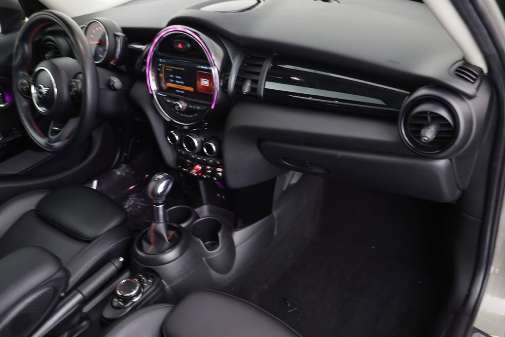 Used 2019 MINI Cooper S w/ Signature Upholstery Package image 21