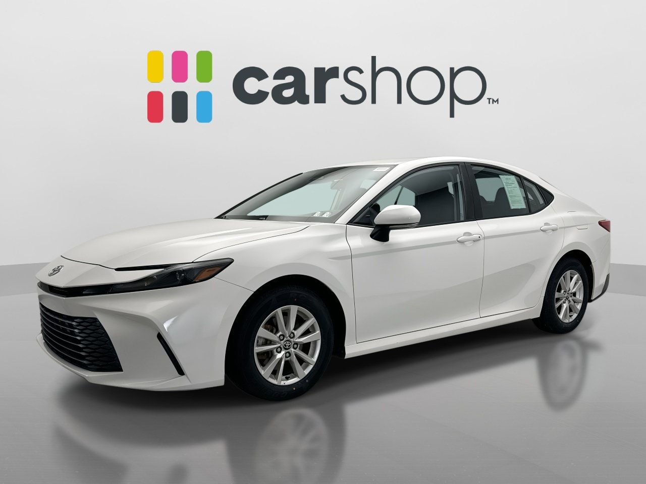 Used 2025 Toyota Camry LE FWD image 1