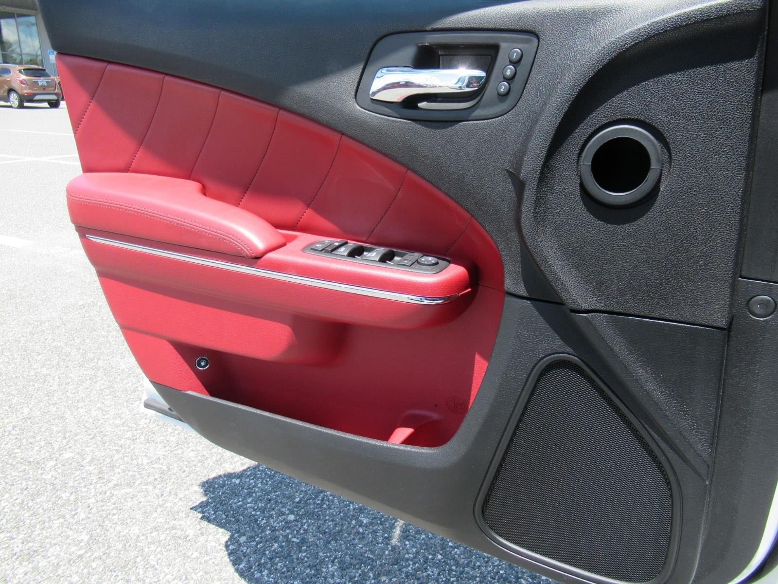Used 2014 Dodge Charger R/T RWD image 19