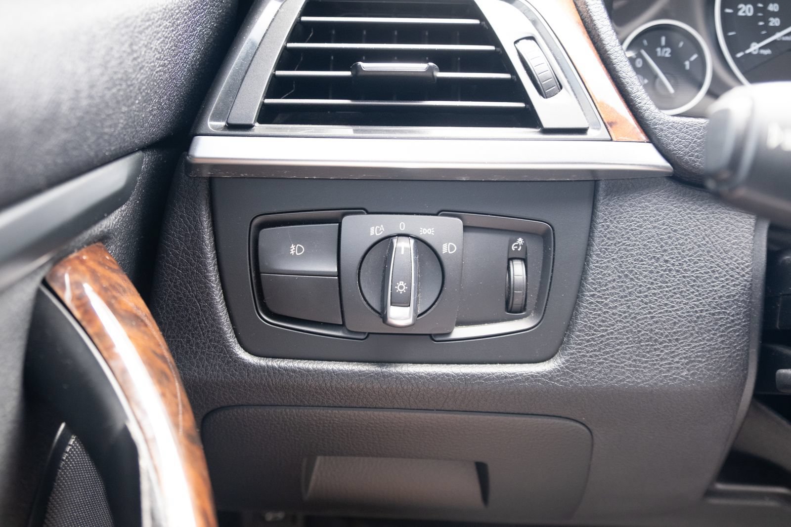 Used 2014 BMW 428i Coupe RWD image 9