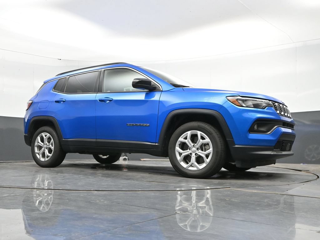 Used 2024 Jeep Compass Latitude AWD/4WD image 42