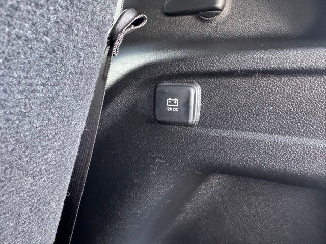 Used 2023 Jeep Grand Cherokee L Limited AWD/4WD image 7