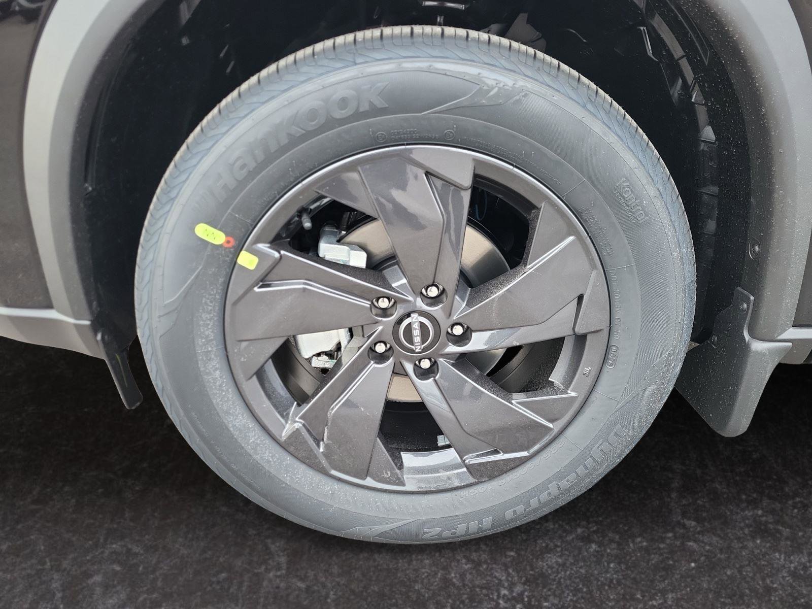 New 2026 Nissan Rogue SV w/ Cold Weather Package image 15