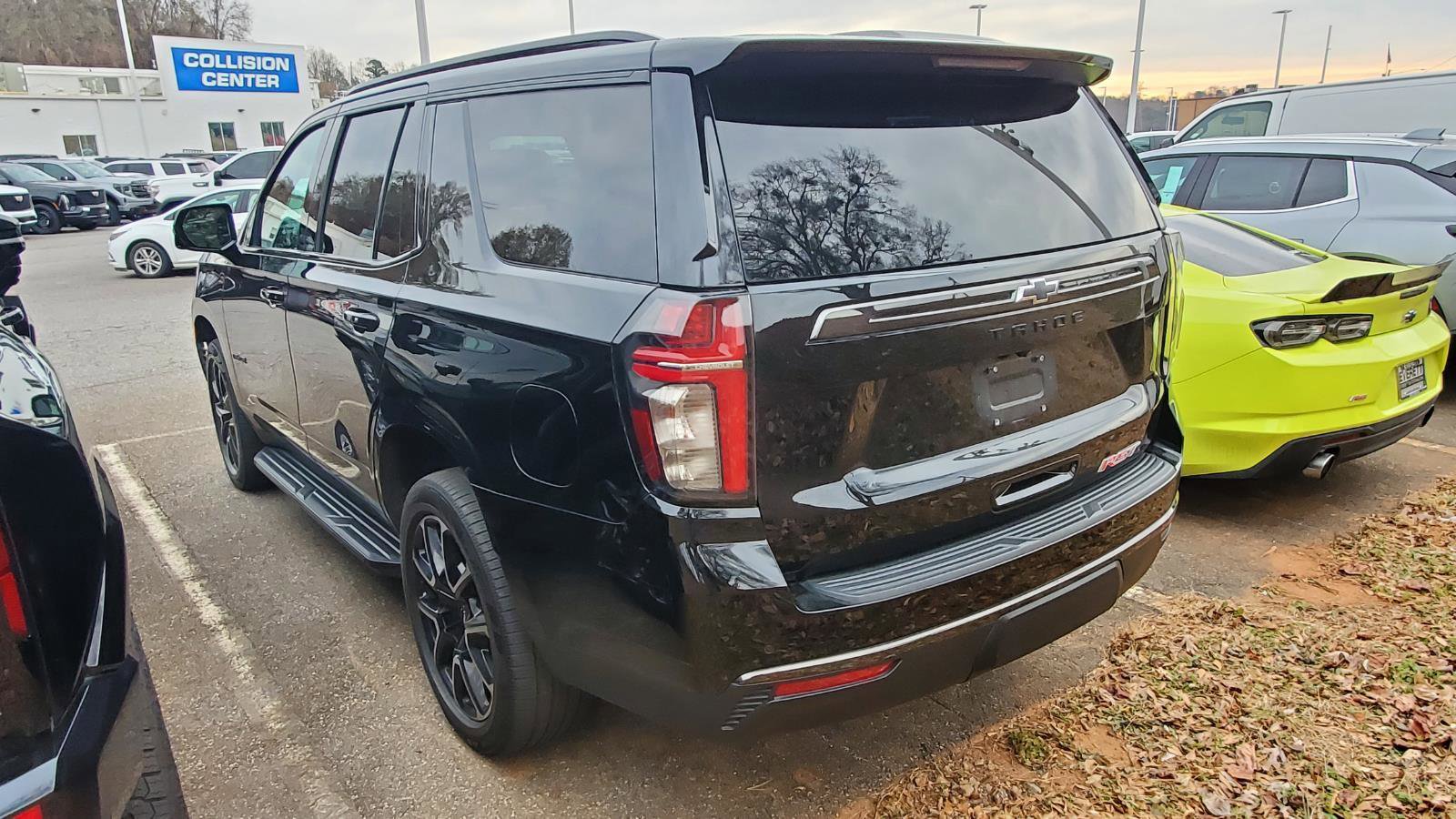 Used 2021 Chevrolet Tahoe RST w/ Luxury Package image 9