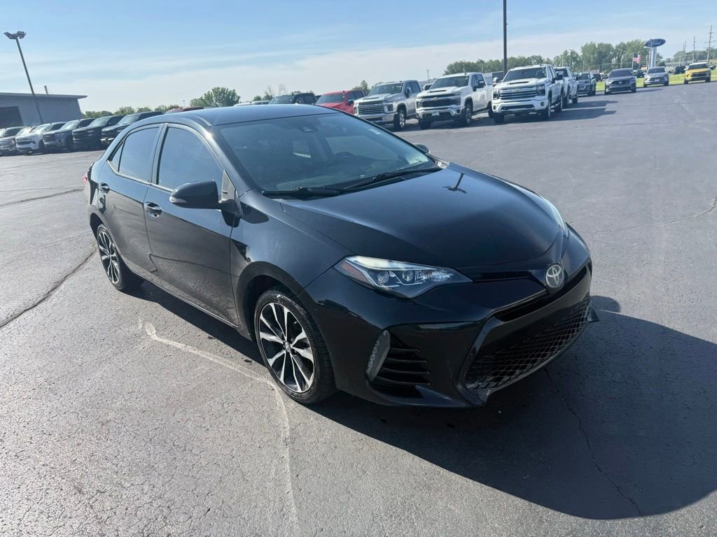 Used 2018 Toyota Corolla SE FWD image 5