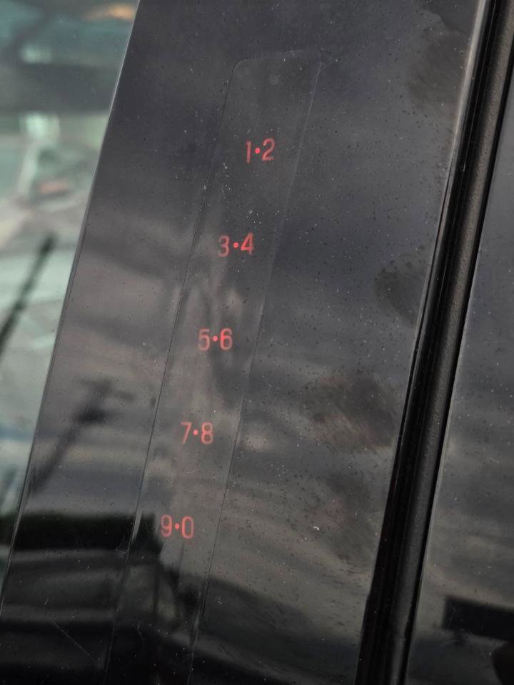 Used 2017 Ford Explorer XLT w/ Equipment Group 202A image 10