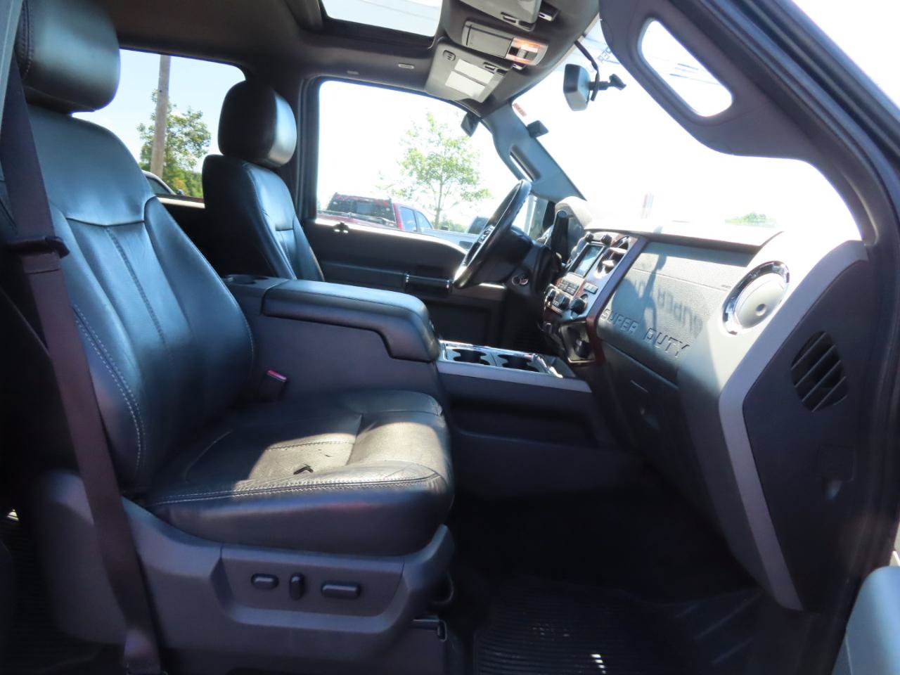 Used 2012 Ford F250 Lariat w/ Lariat Ultimate Pkg AWD/4WD image 37