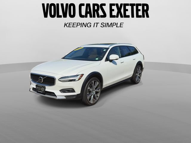 Certified 2025 Volvo V90 B6 Cross Country Ultra w/ Climate Package AWD/4WD image 4