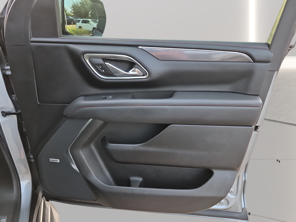 Used 2023 Chevrolet Tahoe RST w/ Luxury Package RWD image 35