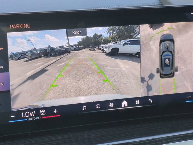 Used 2025 BMW X5 sDrive40i w/ M Sport Package image 24