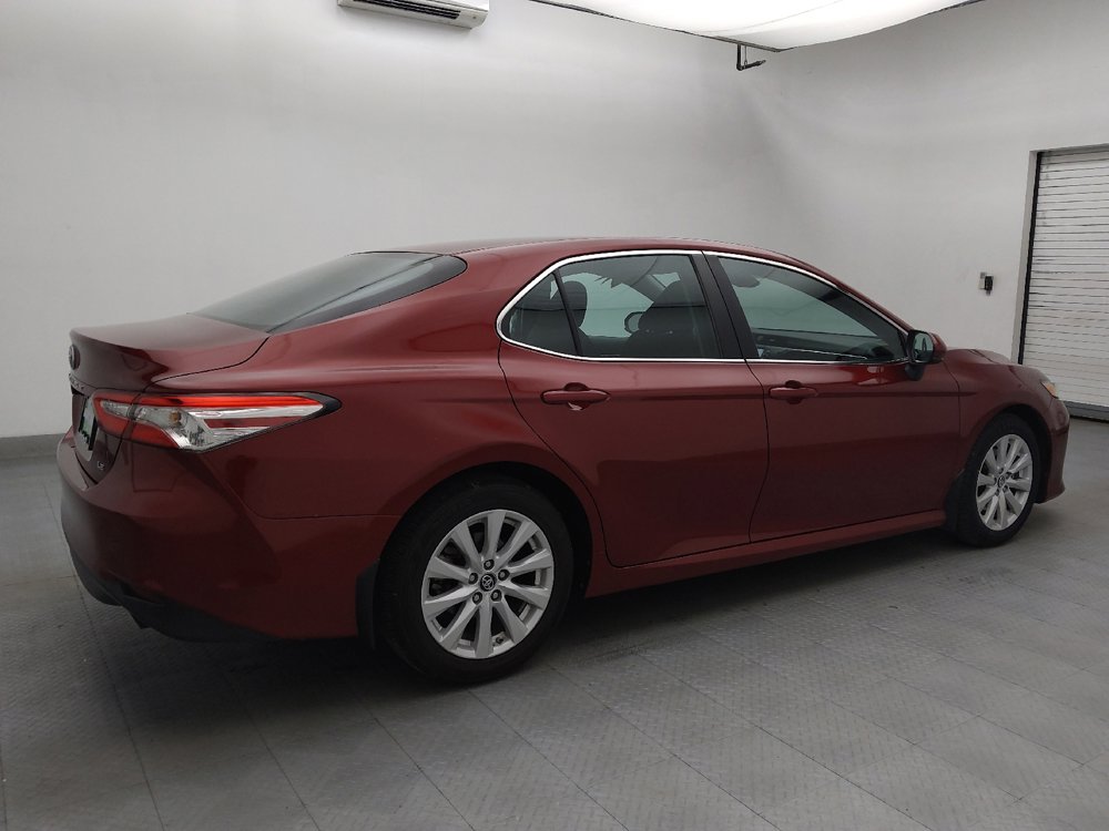 Used 2018 Toyota Camry LE FWD image 10