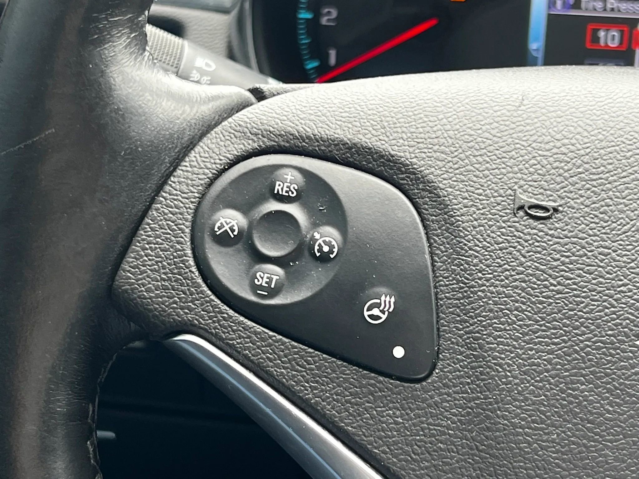 Used 2018 Chevrolet Impala LT w/ LT Leather Package FWD image 16