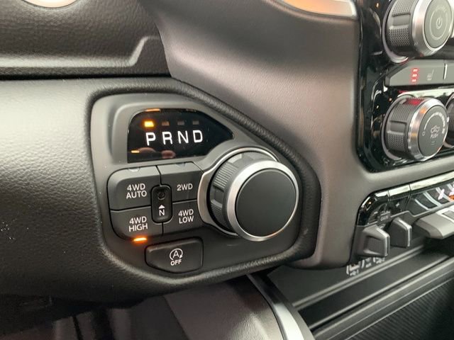 New 2026 RAM 1500 4x4 Crew Cab image 17