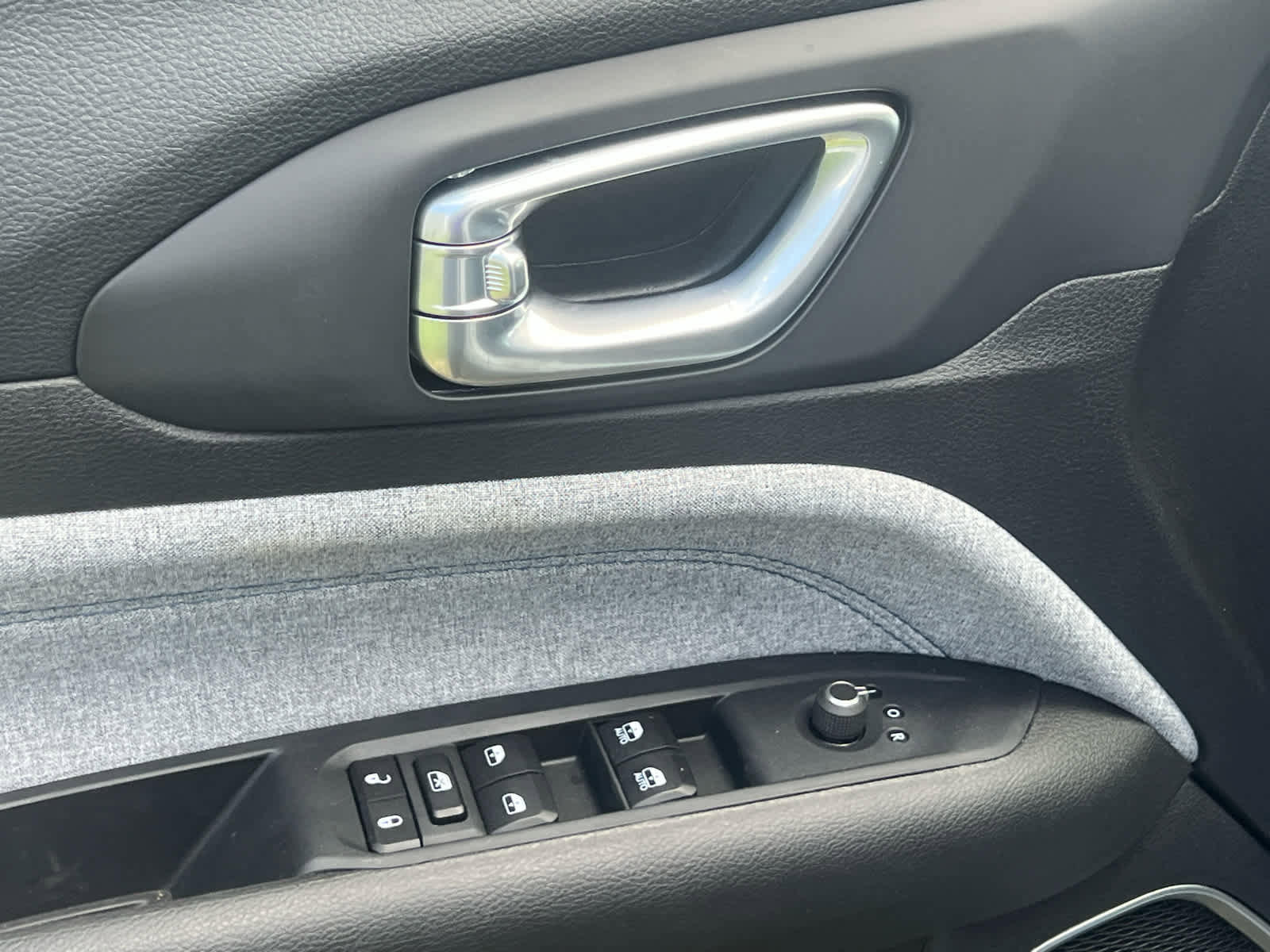 New 2025 Jeep Compass Latitude w/ Convenience Group image 19