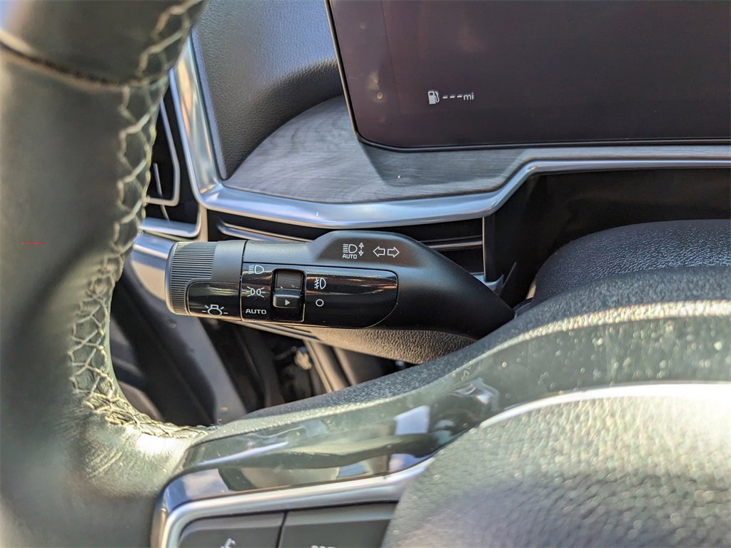 Certified 2024 Kia Sorento SX image 35