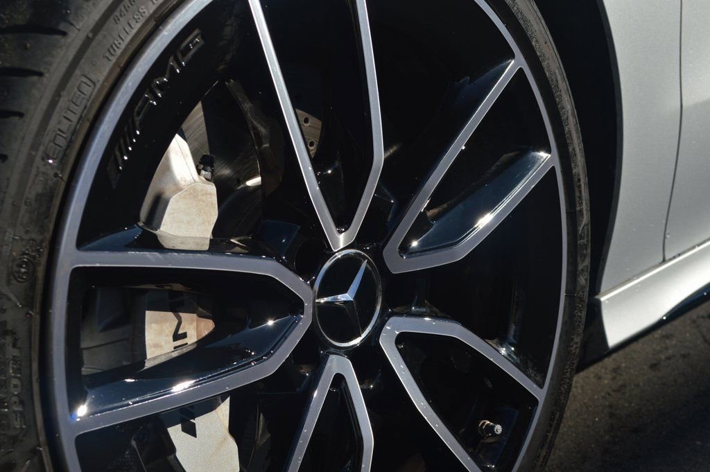 Certified 2024 Mercedes-Benz CLA 35 AMG 4MATIC image 11