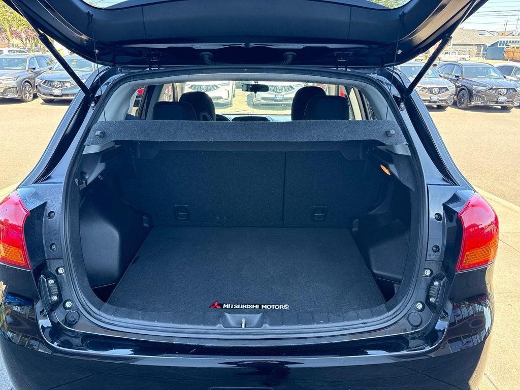 Used 2016 Mitsubishi Outlander Sport ES FWD image 29