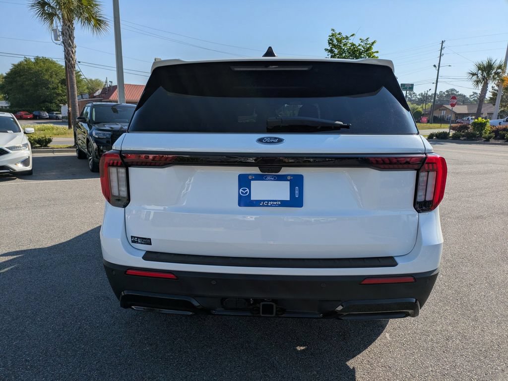 New 2026 Ford Explorer ST-Line w/ Premium Package RWD image 5