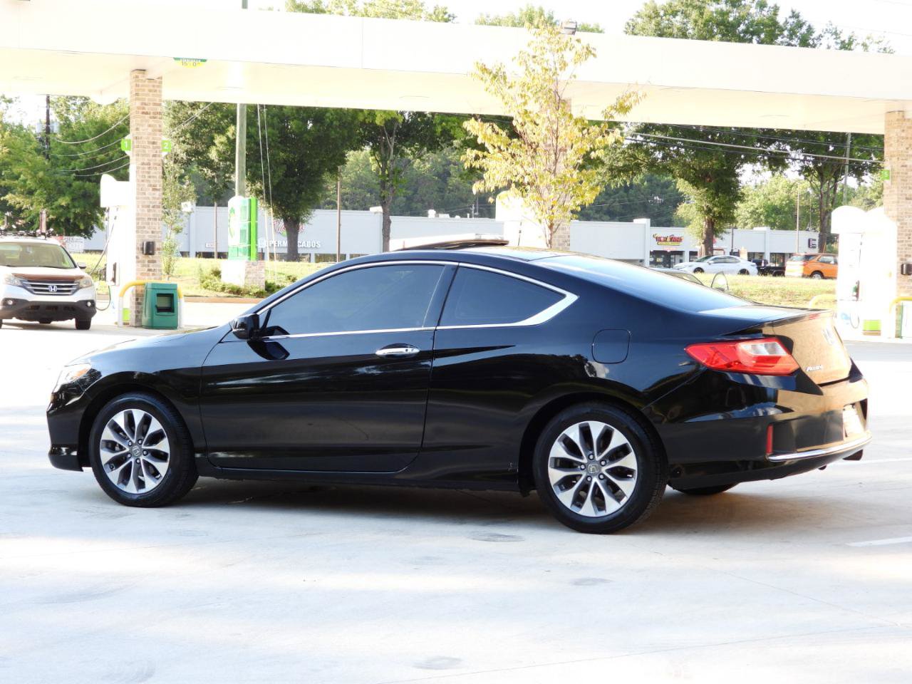 Used 2015 Honda Accord EX image 19