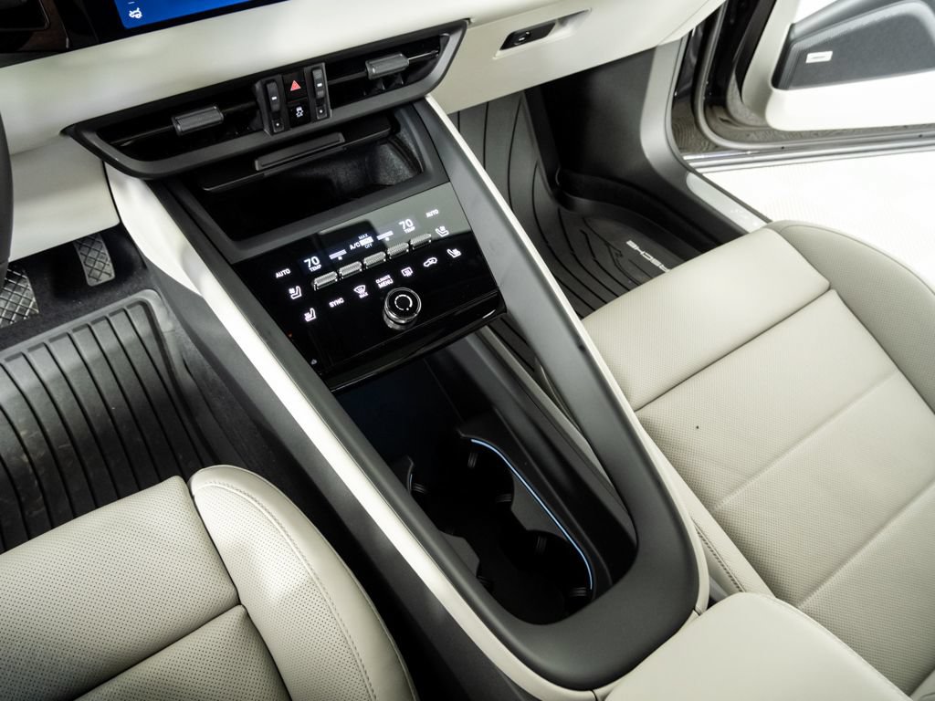 New 2026 Porsche Macan 4 Electric AWD/4WD image 18