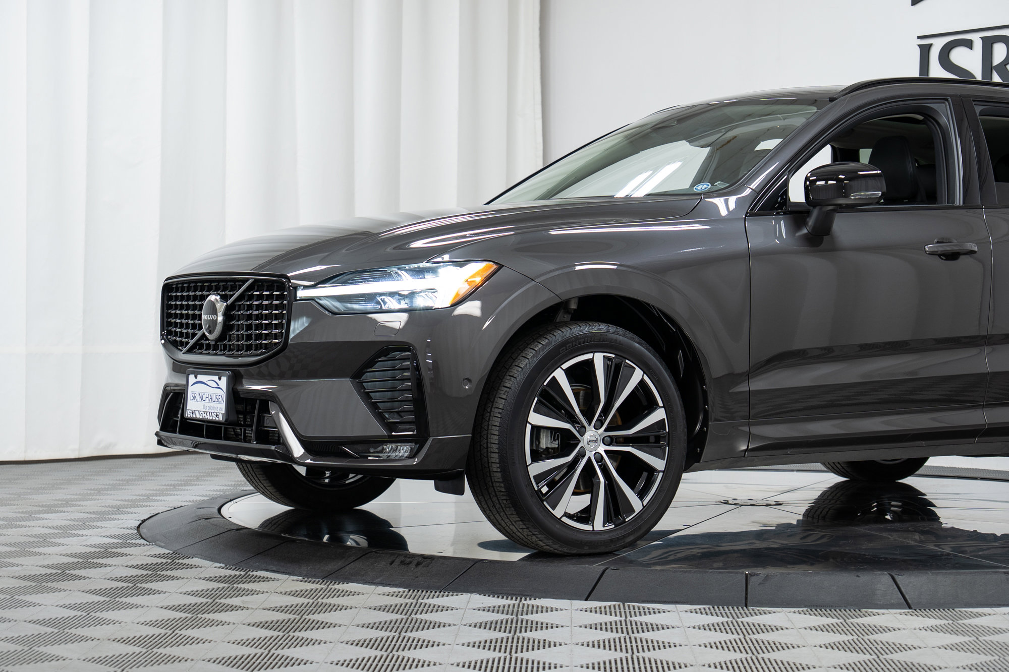 Certified 2023 Volvo XC60 B5 Plus w/ Climate Package image 25