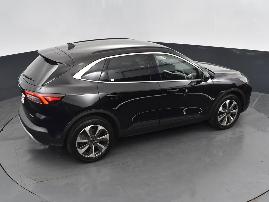 Used 2023 Ford Escape Platinum image 38