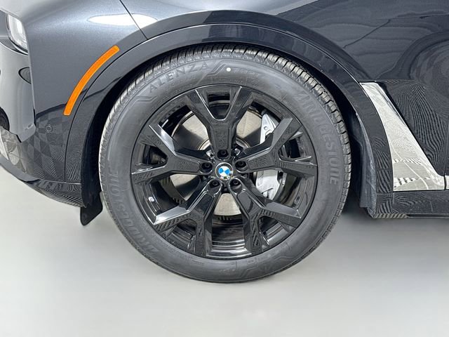 Used 2024 BMW X7 xDrive40i w/ Premium Package image 33