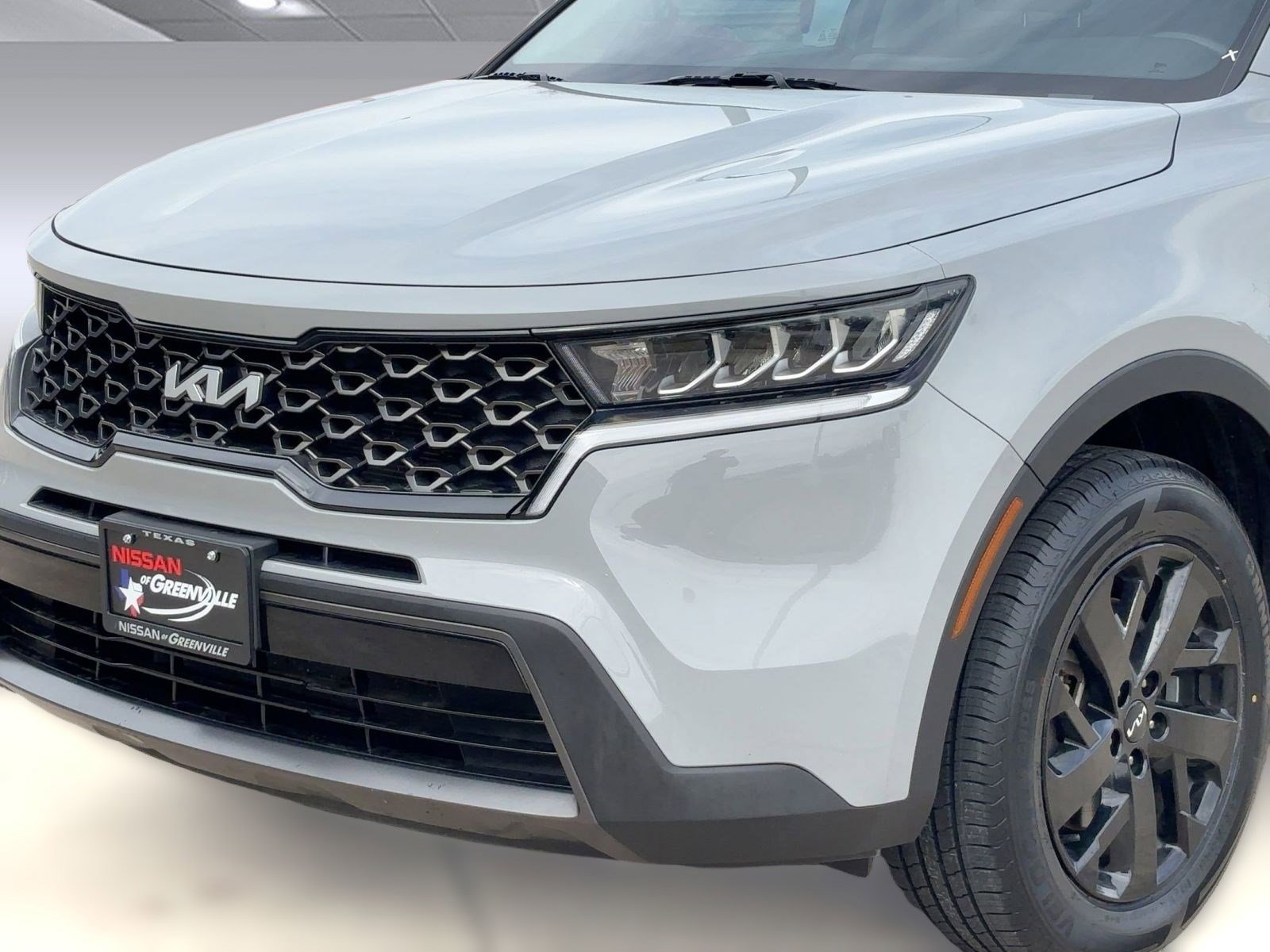 Used 2022 Kia Sorento S image 11