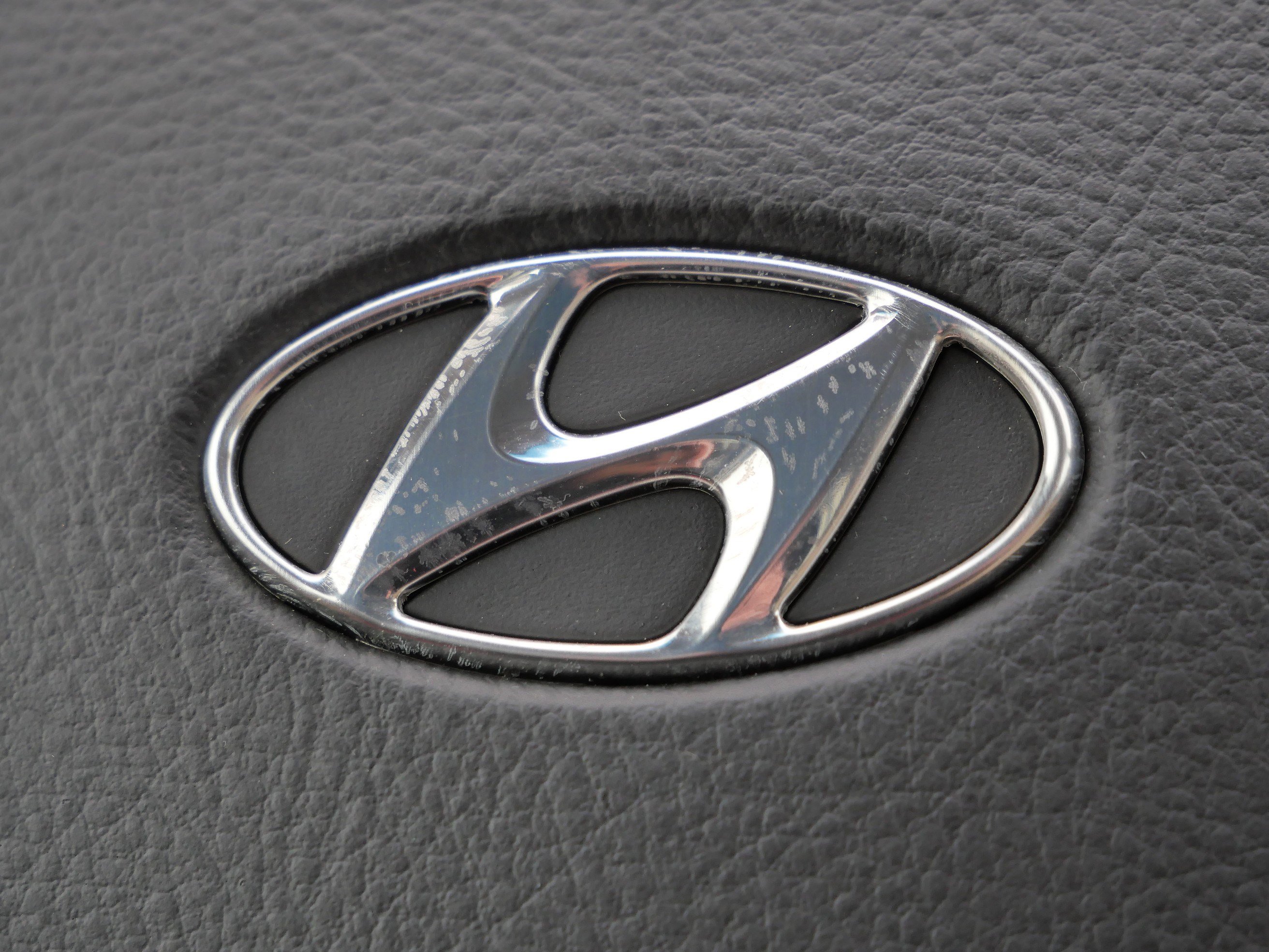 Used 2011 Hyundai Santa Fe GLS image 35