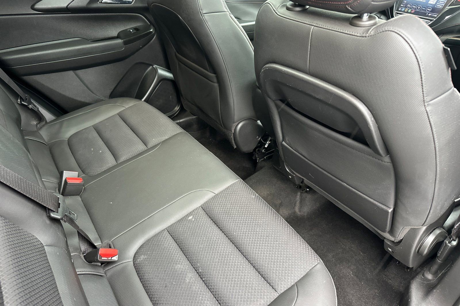 Used 2023 Chevrolet TrailBlazer RS w/ Sun and Liftgate Package image 18