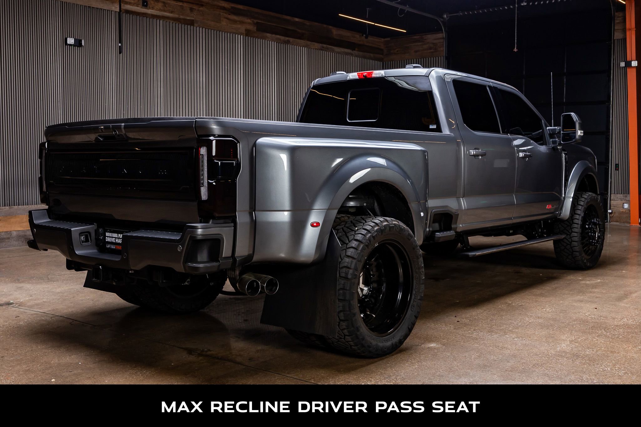 Used 2025 Ford F450 Platinum w/ Platinum Plus Package image 9