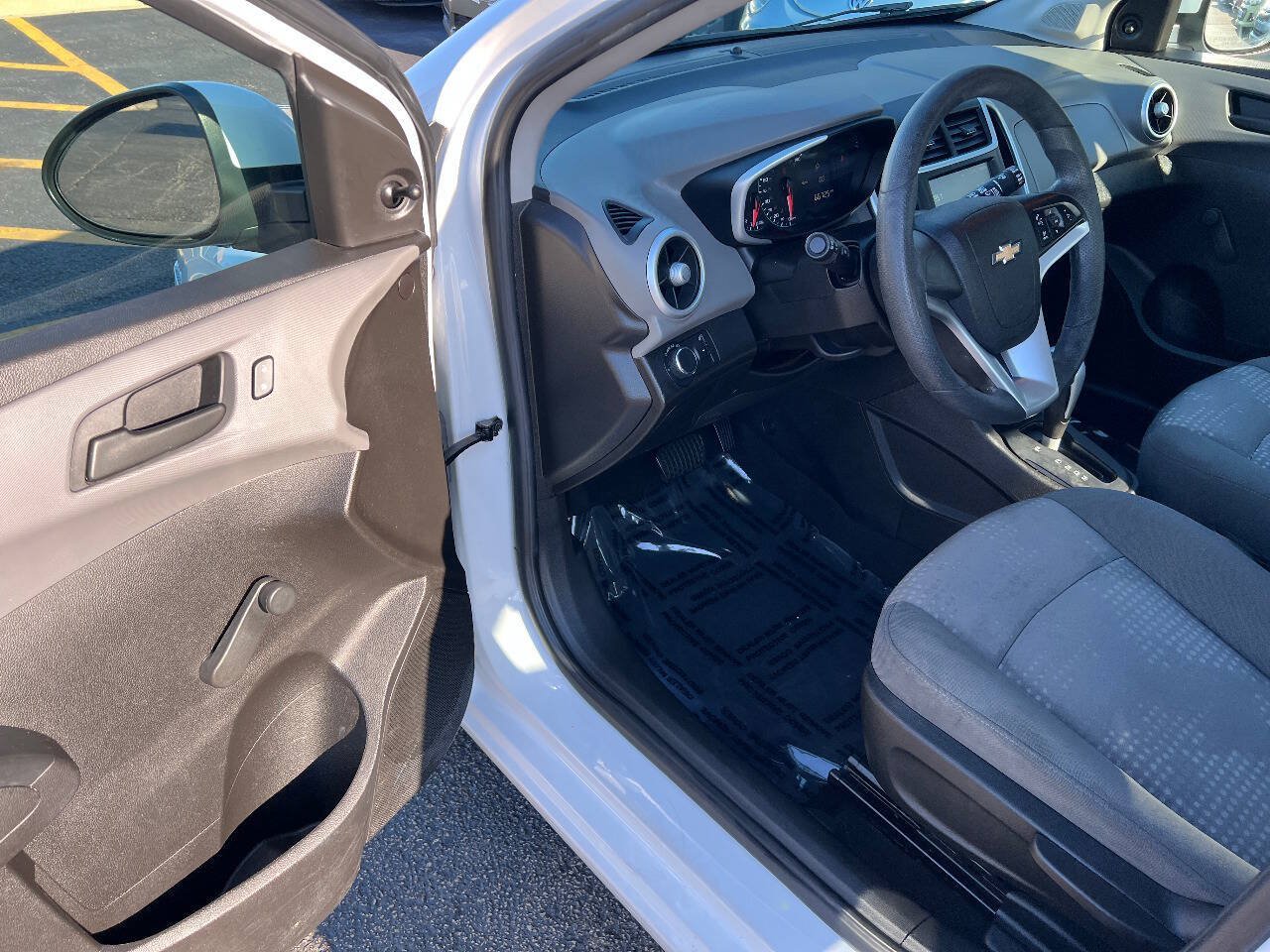 Used 2017 Chevrolet Sonic LT FWD image 16