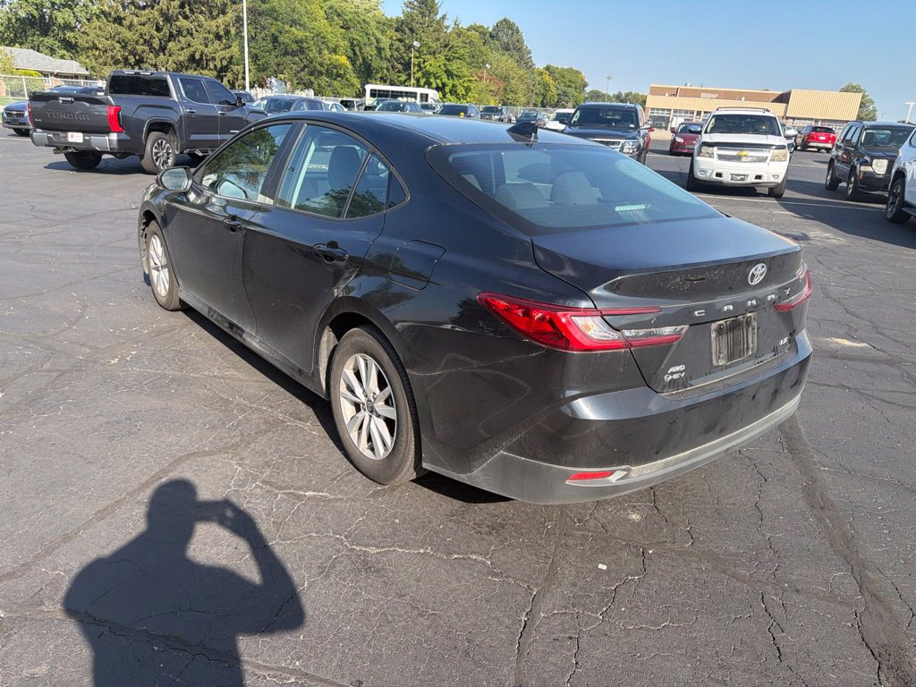 Used 2026 Toyota Camry LE AWD/4WD image 8