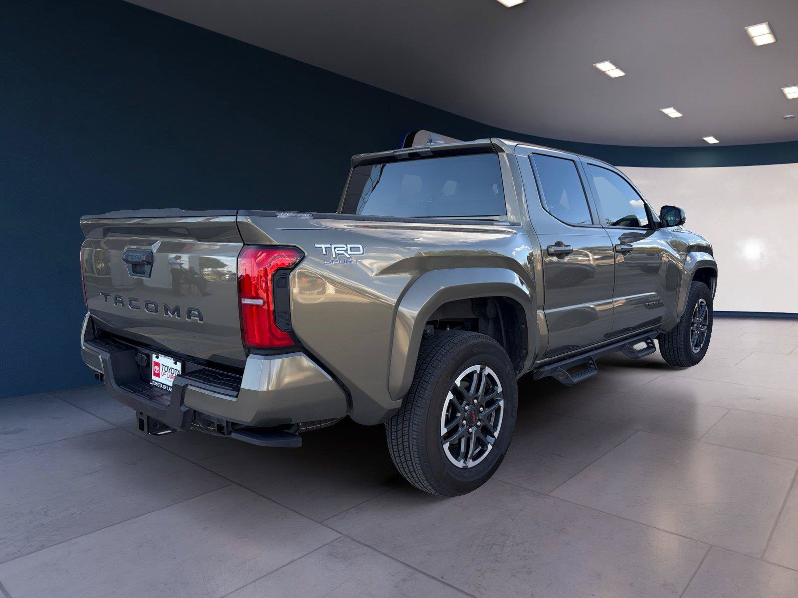 Used 2025 Toyota Tacoma TRD Sport RWD image 5