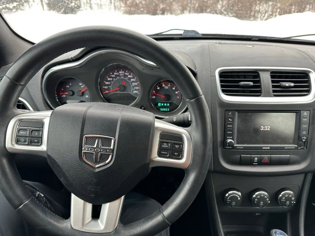 Used 2012 Dodge Avenger SXT image 13