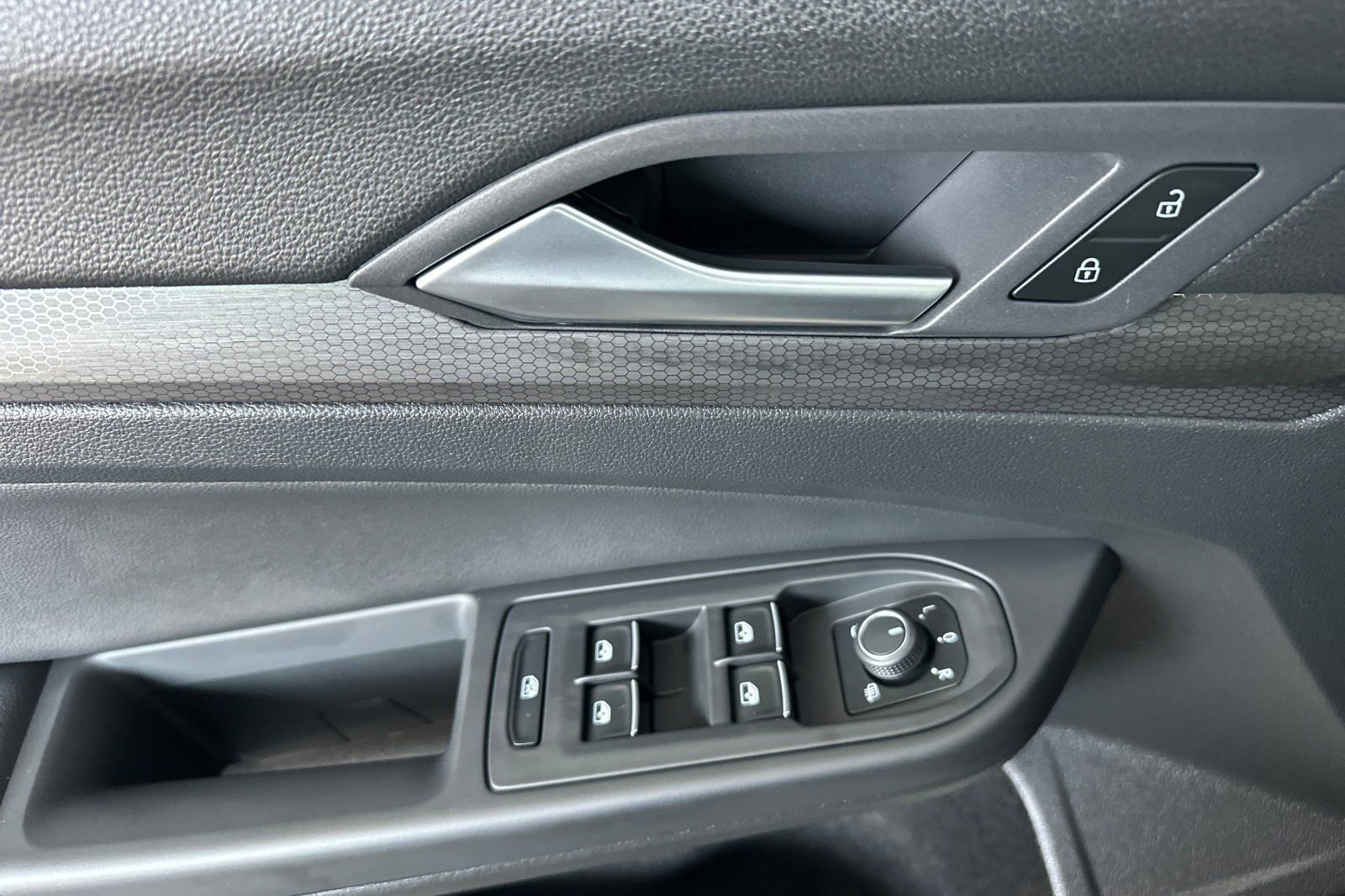 Used 2024 Volkswagen GTI SE image 11