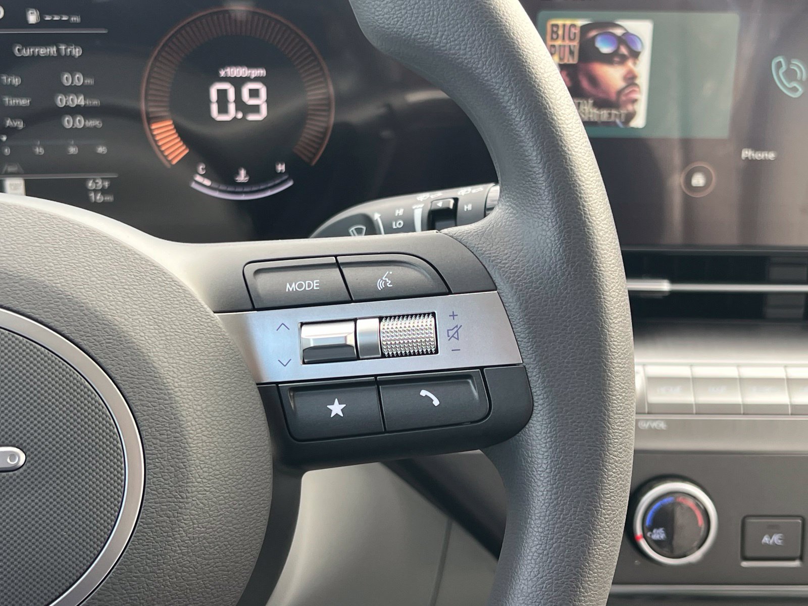 New 2027 Hyundai Kona SE FWD image 26