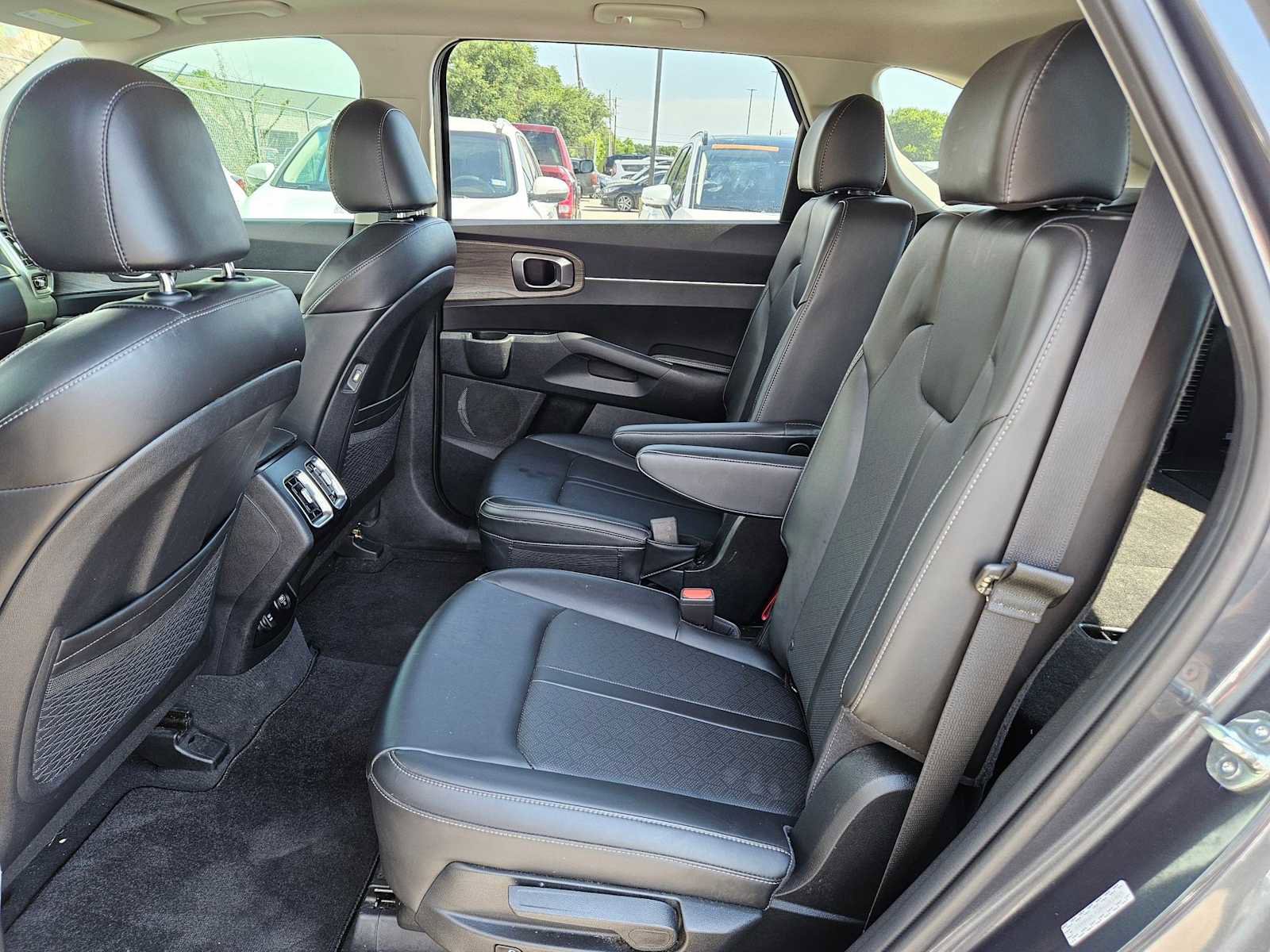 Certified 2023 Kia Sorento X-Line EX AWD/4WD image 15