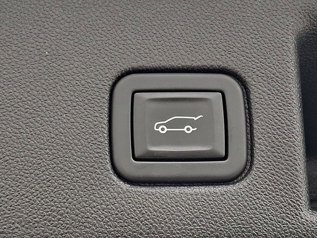 Used 2024 Chevrolet Equinox RS w/ RS Leather Package AWD/4WD image 30